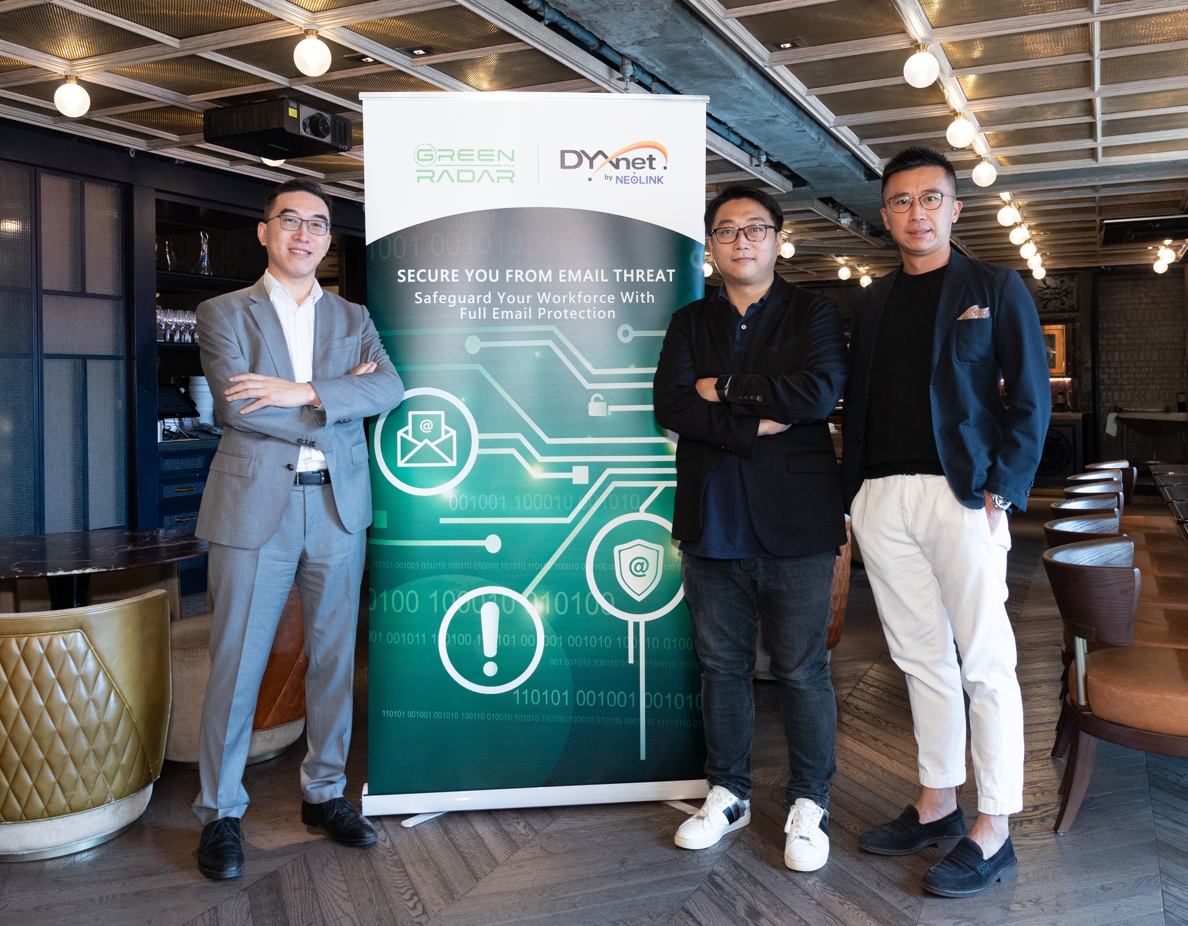 Jack Lam, General Manager, Hong Kong Sales of DYXnet (Right), Joe Sze, Group Director, Product & Service Management of DYXnet (Second from the right) & Kenneth Ma, Executive Vice President, Sales of Green Radar (Left), announce a strategic partnership in email security between DYXnet and Green Radar.