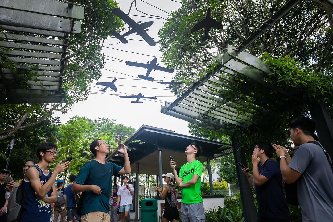 Teams in action playing the Seletar Aerospace Park Trail