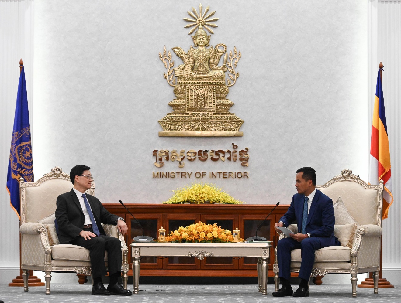 Mr Lee (left) meets with the Deputy Prime Minister and Minister of Interior of Cambodia, Mr Sar Sokha (right), in Cambodia.